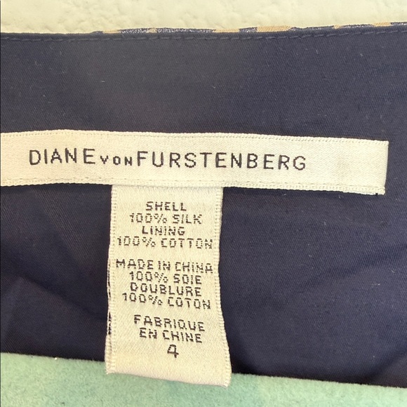 Diane Von Furstenberg Navy and Beige Star Mini Dress - Picture 2 of 6